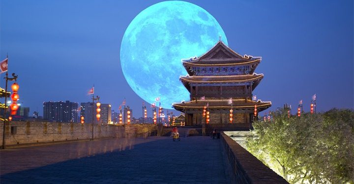 মহাকাশে নতুন চাঁদ (Made in China)