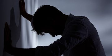 ডিপ্রেশনের আদ্যোপান্ত:চিকিৎসা,স্ব-সহায়তা এবং মোকাবেলা