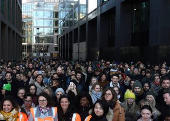 গুগলে চাকরি – স্বপ্ন পূরণে মাথায় রাখুন এই বিষয়গুলি