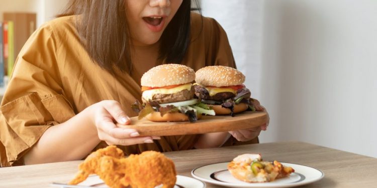 কিছু লোক প্রচুর পরিমাণে খাওয়া সত্ত্বেও মোটা হয় না- কেন?