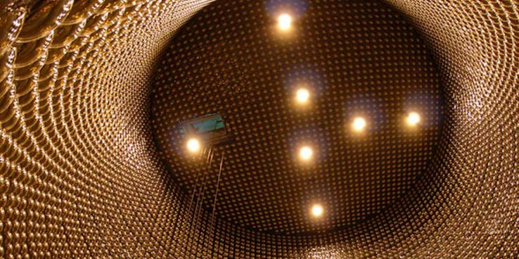 ভুতুড়ে কণা “নিউট্রিনো”: যা দেবে অসংখ্য অজানা প্রশ্নের উত্তর!