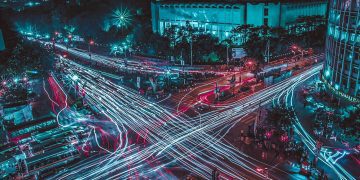 আলোক দূষণ: স্বাস্থ্য এবং প্রাকৃতিক ভারসাম্যের এক নীরব ঘাতক